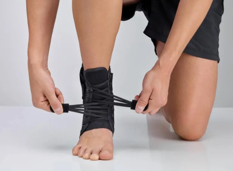 Sprunggelenkorthese b:joynz ankle brace